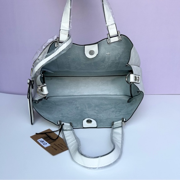 Steve Madden Bparker White Logo Handbag Purse, pouch, ID holder NWT - Picture 7 of 12